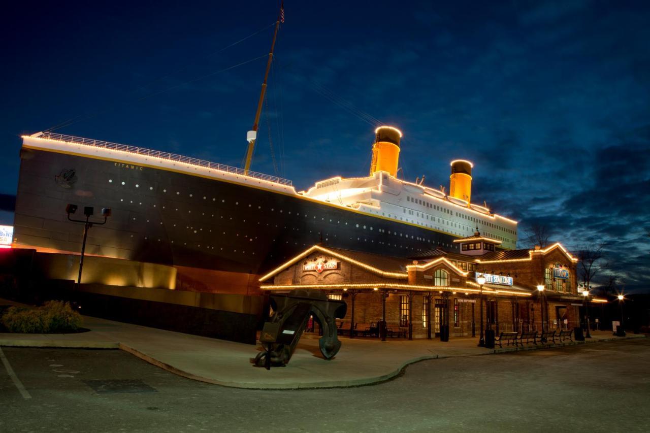 Rest Assured, Wifi, 1089 Free Tickets Each Paid Day, Dollywood And More 비둘기 포지 외부 사진